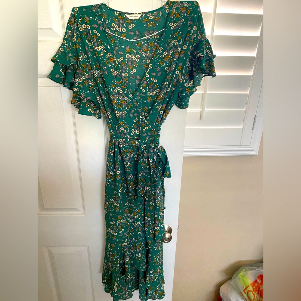 Women’s Maxi flower dress Sz L